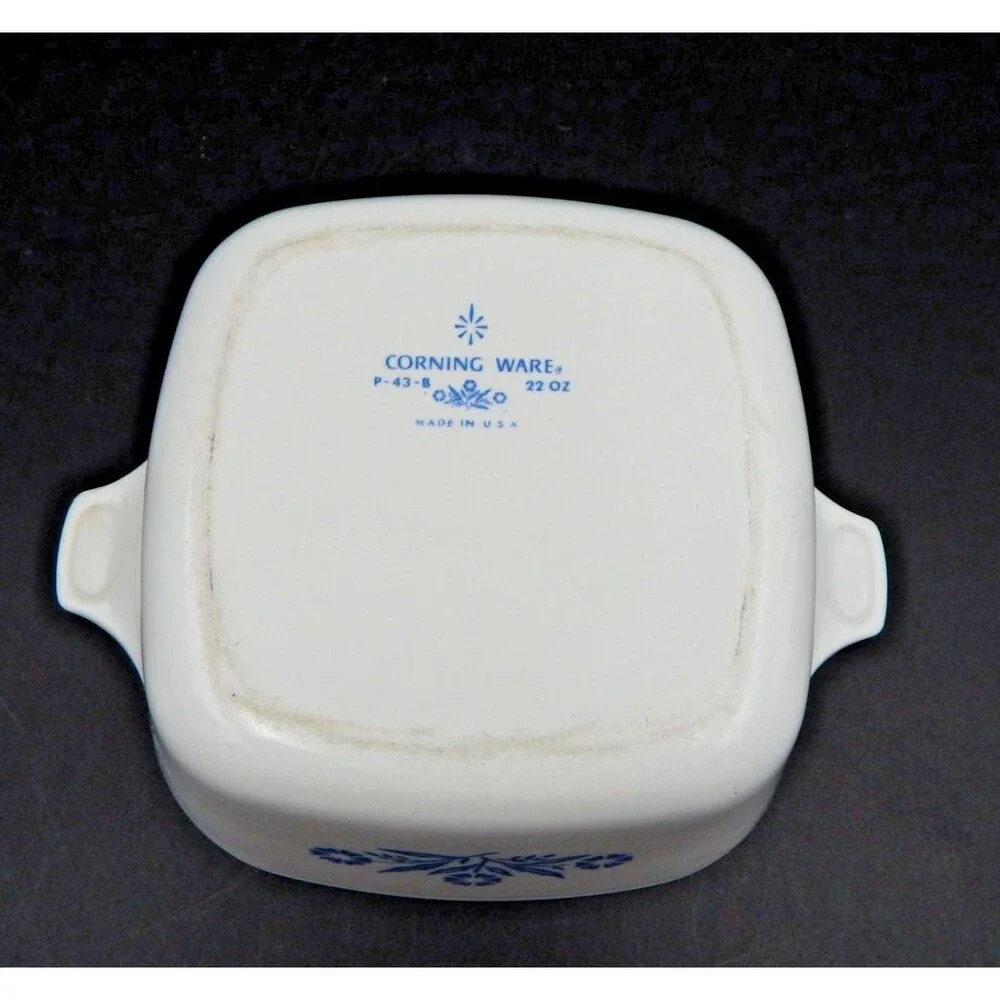 Vintage Corning Ware Blue Cornflower P-43-B Casserole Dish 22 Oz Storage Lid